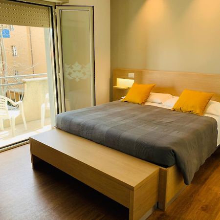 Hotel Liane Riccione Bagian luar foto